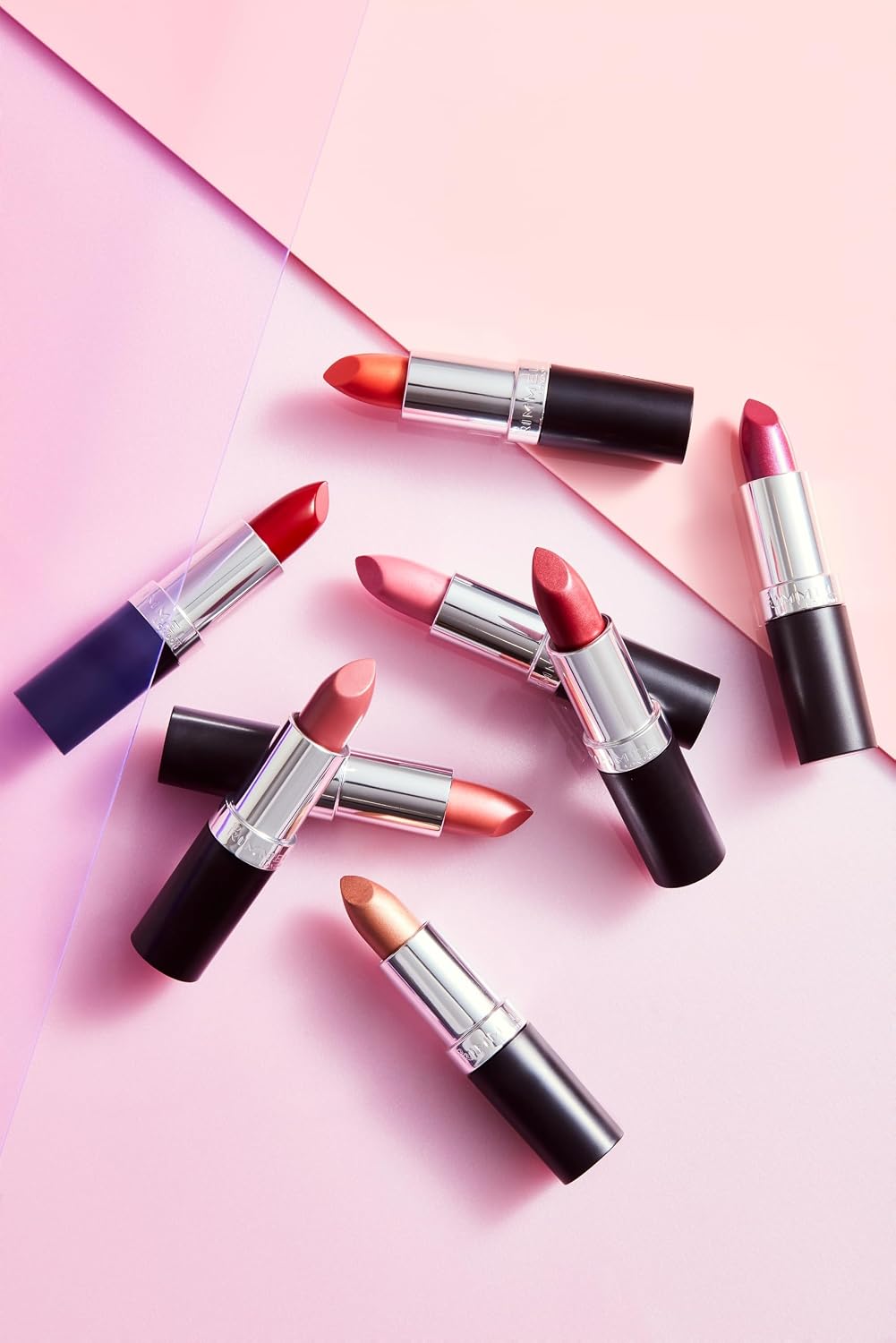 Long-lasting Color Lipstick | Features color-locking technology and an exclusive "Black Diamond Complex"
